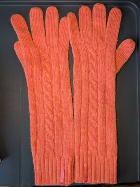 DownEast Cashmere Gloves with Cable Texture